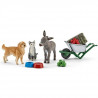 SCHLEICH Figurine - Animal de la ferme - Kit nourriture ferme avec veau et agneau - 41423