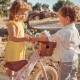 FUNBEE - Draisienne 12 P'tite Promeneuse avec panier - Rose poudré